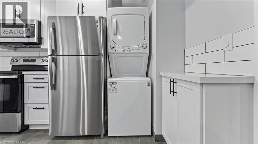 Photo 9 of 130 Elgin Street Unit 1, Brantford ON