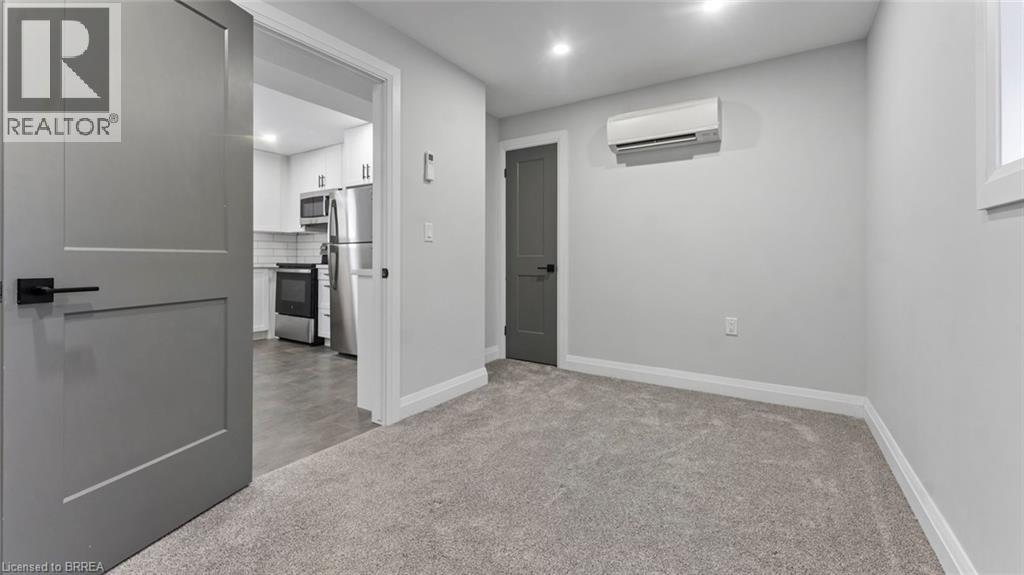Photo 3 of 130 Elgin Street Unit 1, Brantford ON