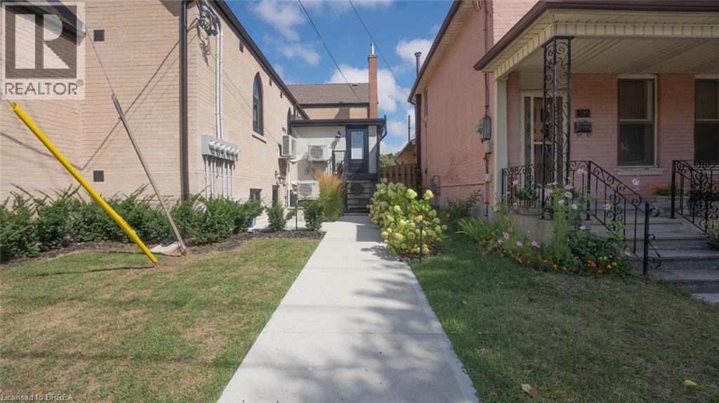 Photo 14 of 130 Elgin Street Unit 1, Brantford ON