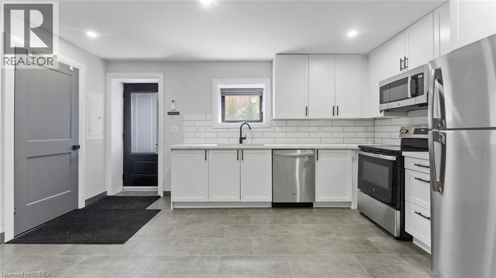 Photo 12 of 130 Elgin Street Unit 1, Brantford ON