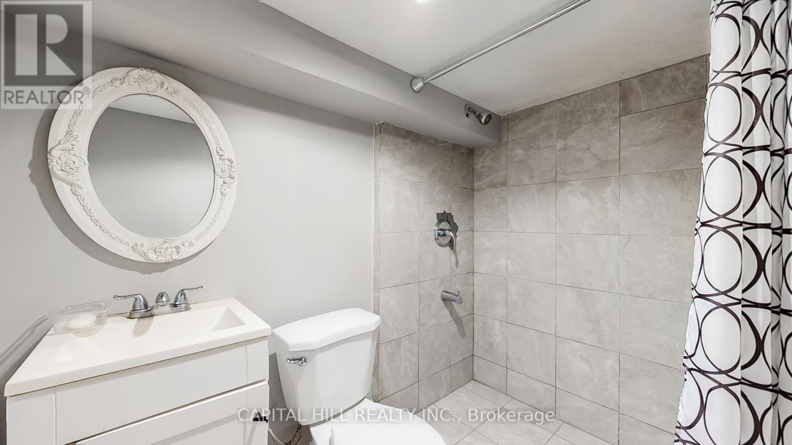 Photo 39 of 160 Picton Street E, Hamilton ON
