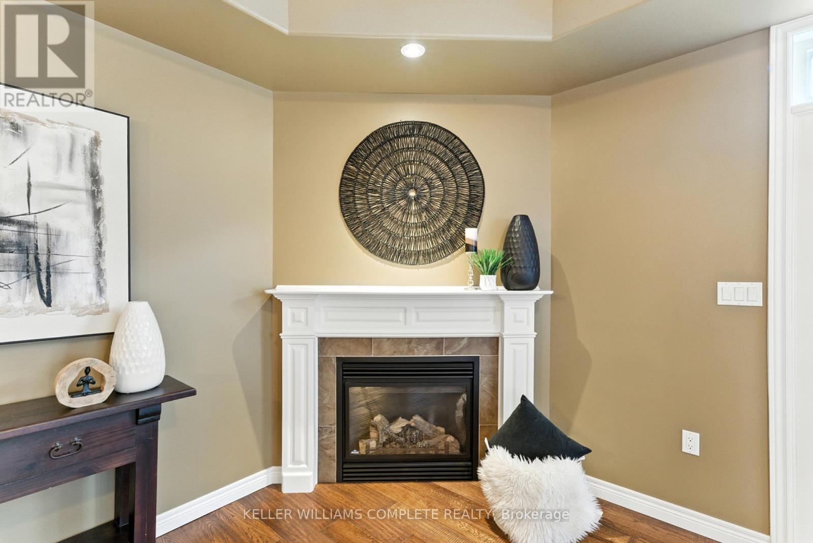 Photo 19 of 100 Fall Fair Way, Hamilton ON