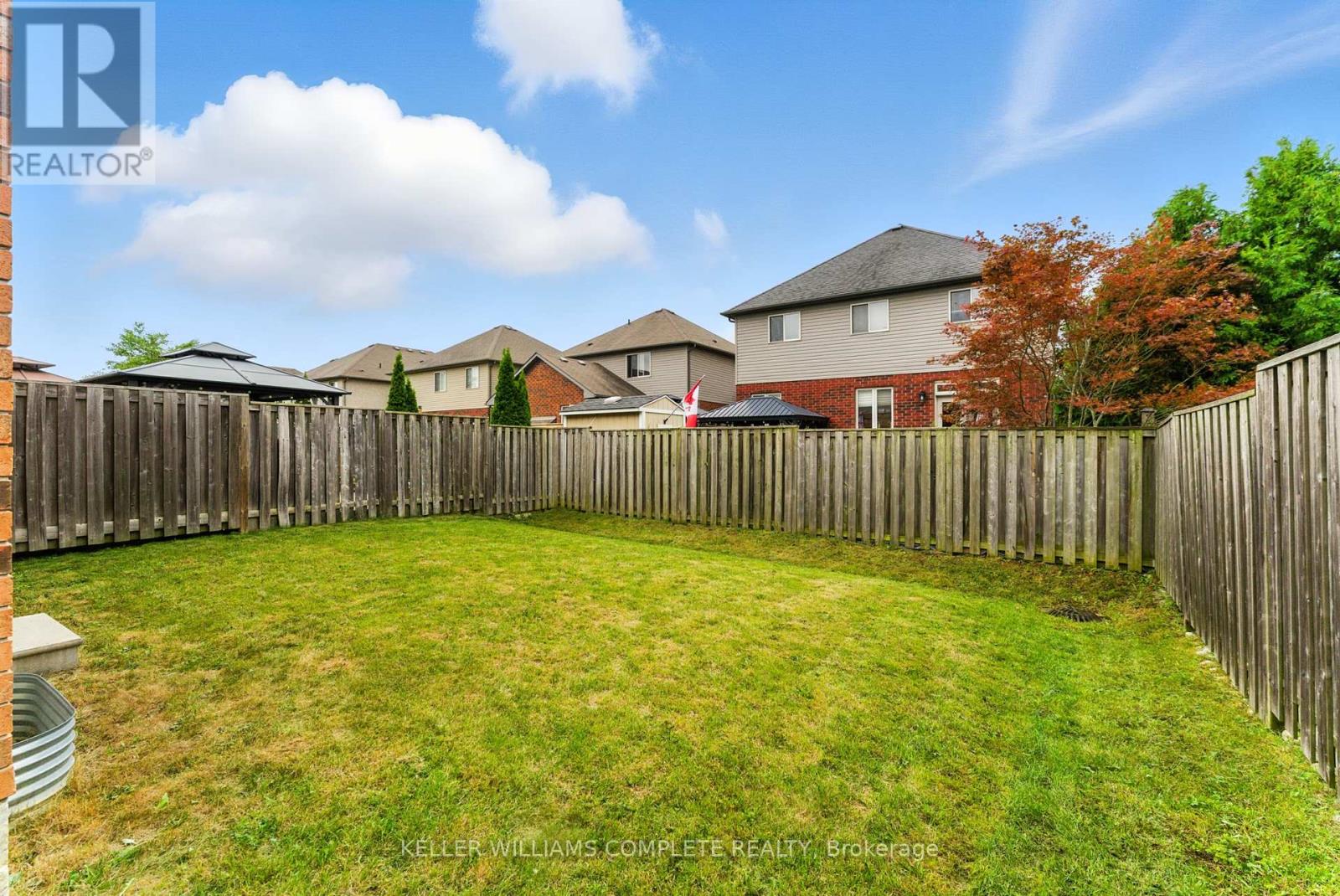 Photo 33 of 100 Fall Fair Way, Hamilton ON