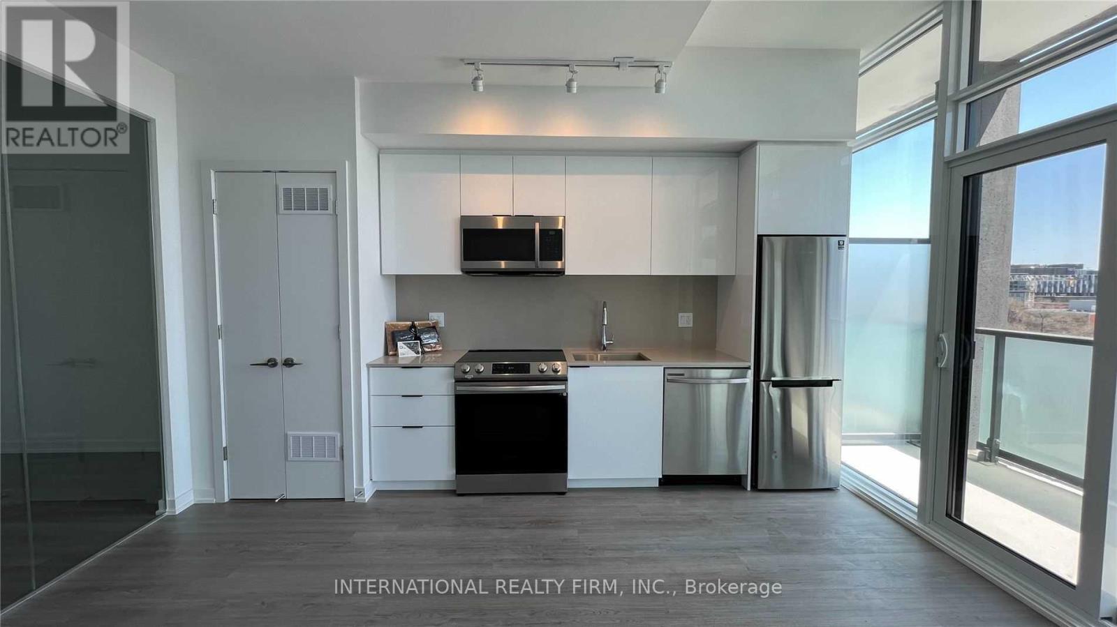 Photo 13 of 513 50 Power Street, Toronto ON