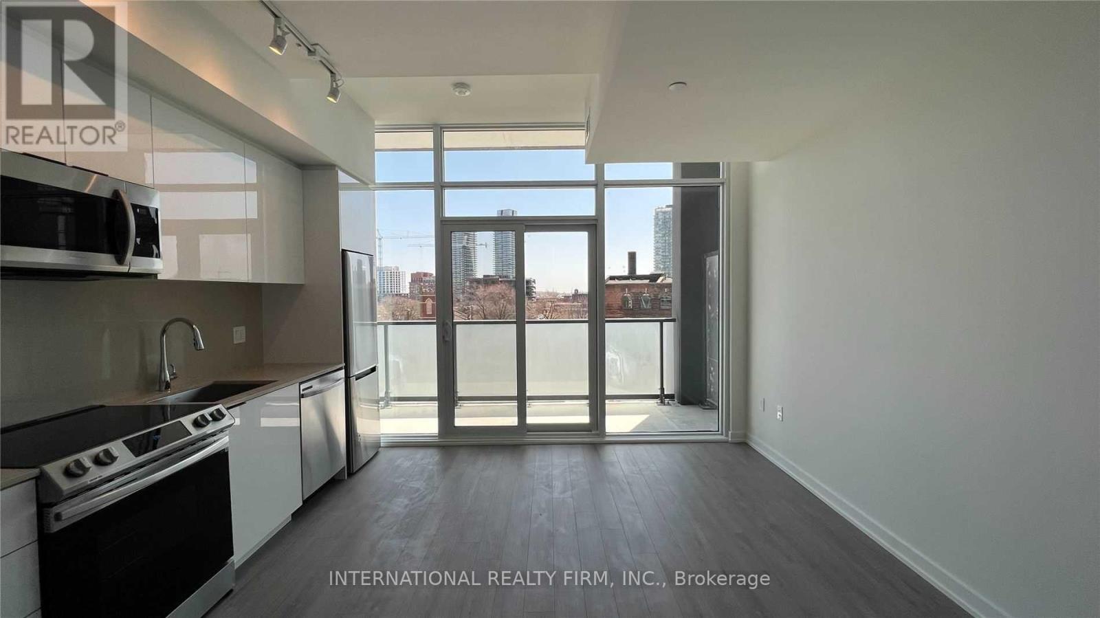 Photo 3 of 513 50 Power Street, Toronto ON