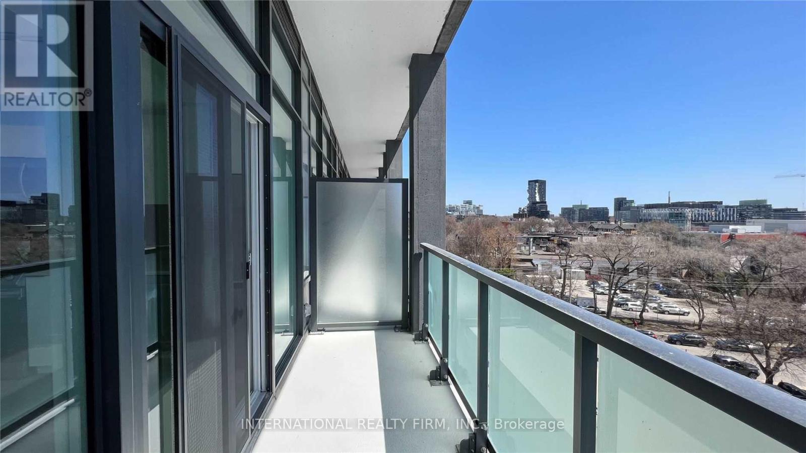 Photo 12 of 513 50 Power Street, Toronto ON