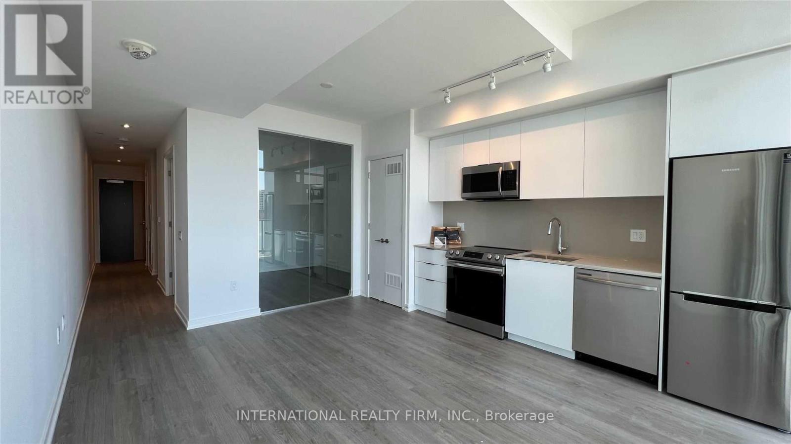 Photo 10 of 513 50 Power Street, Toronto ON