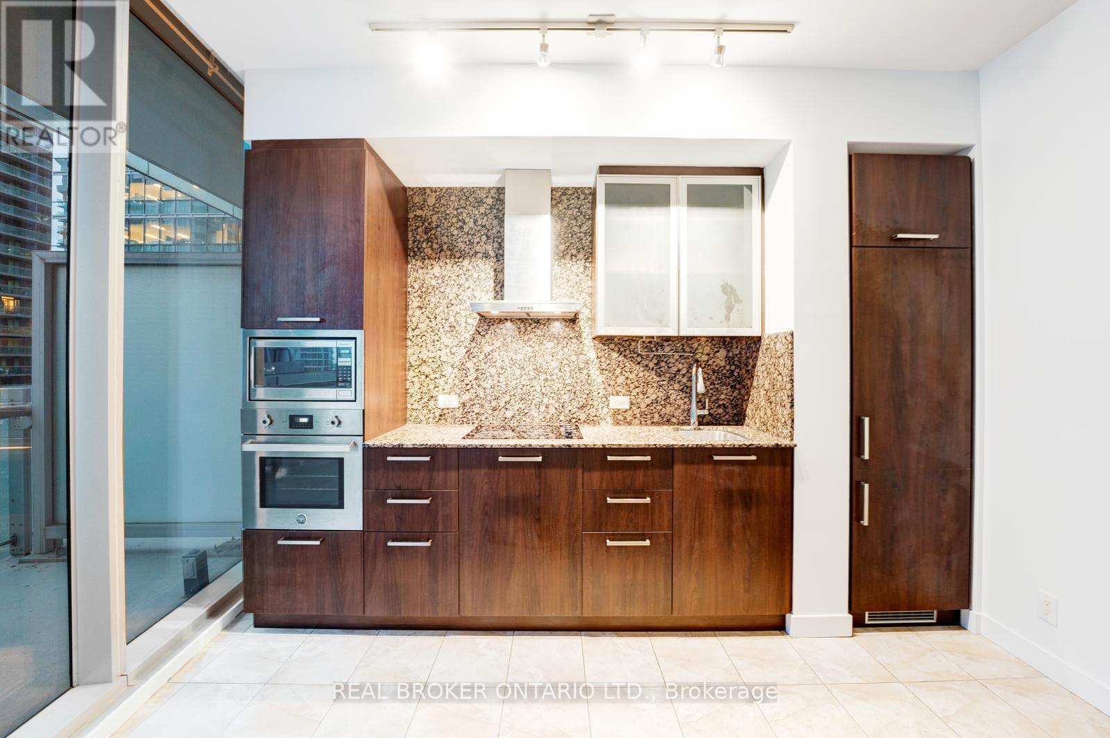 Photo 20 of 1806 14 York Street, Toronto ON