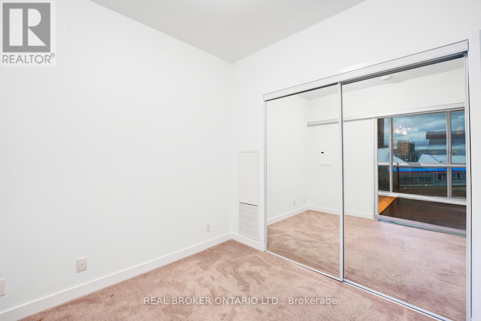 Photo 19 of 1806 14 York Street, Toronto ON