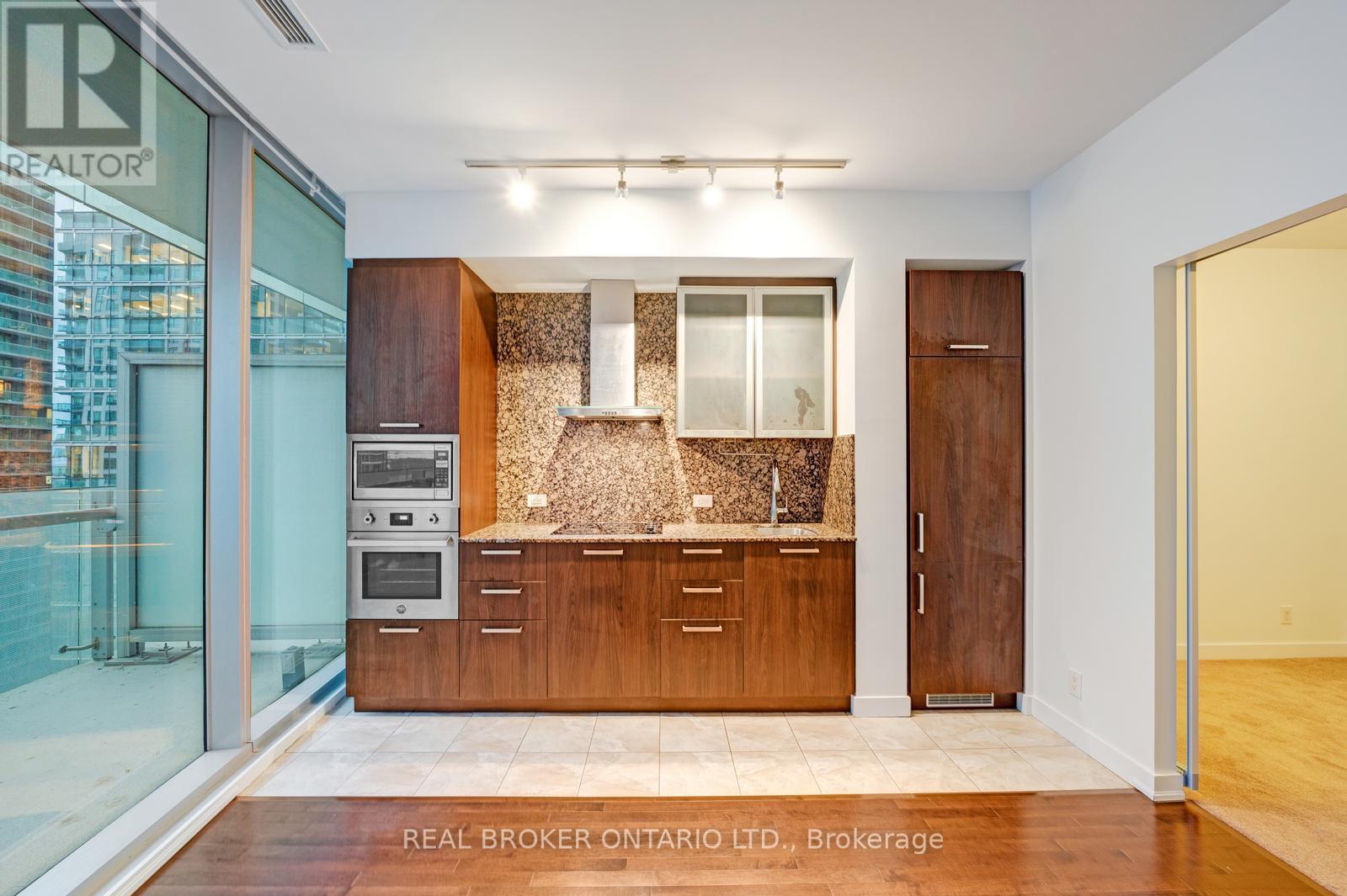 Photo 31 of 1806 14 York Street, Toronto ON
