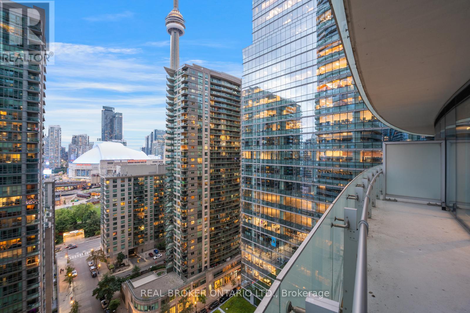 Photo 18 of 1806 14 York Street, Toronto ON