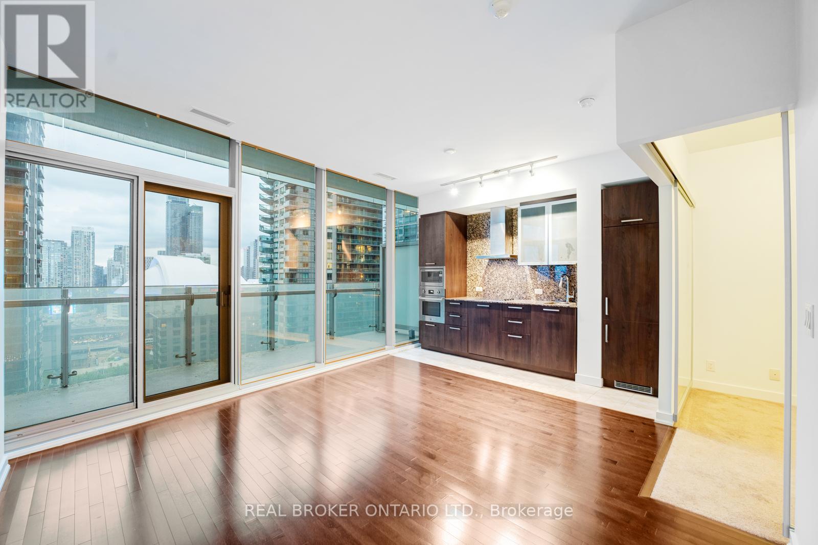 Photo 21 of 1806 14 York Street, Toronto ON