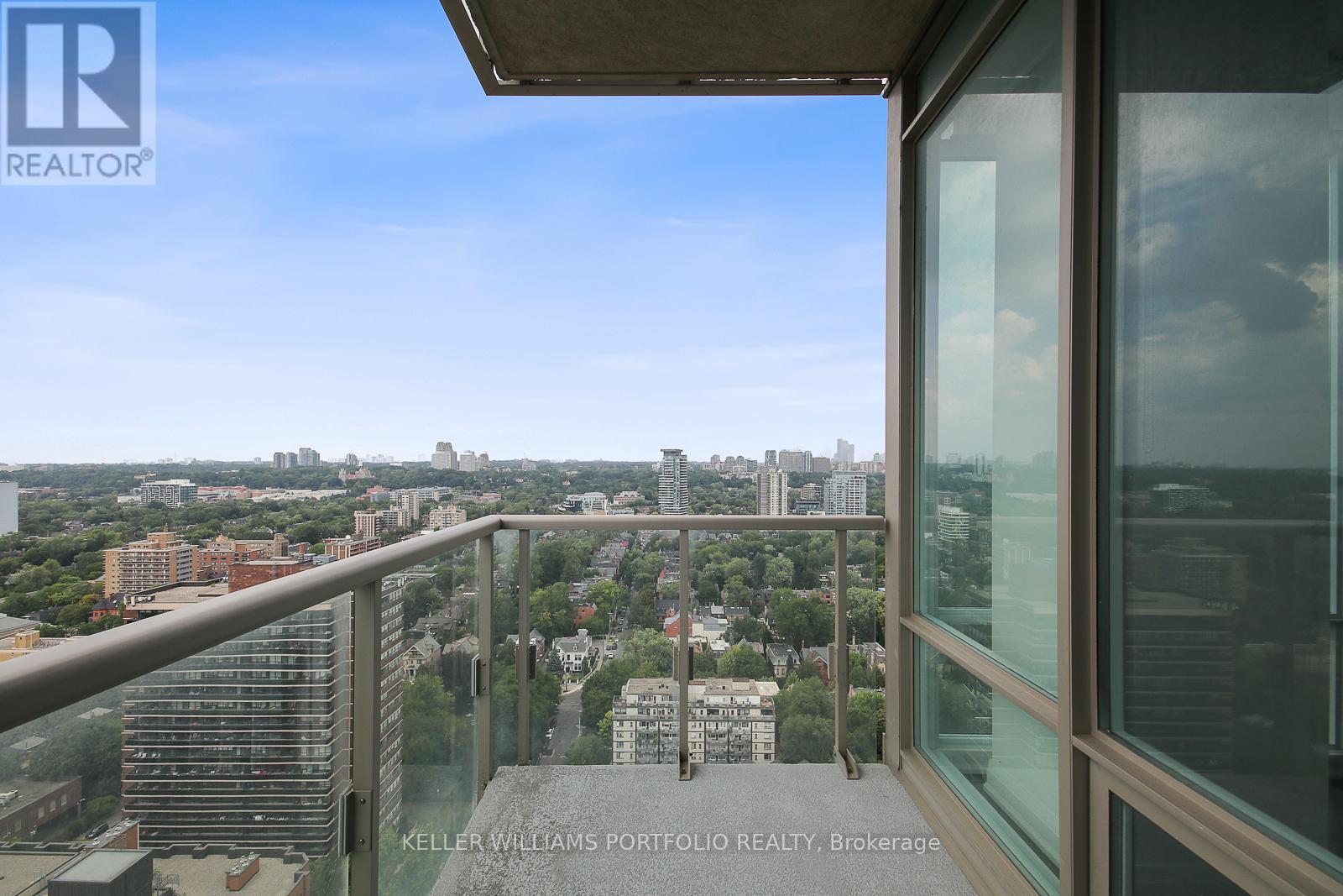 Photo 7 of 2703 1 Bedford Road, Toronto ON