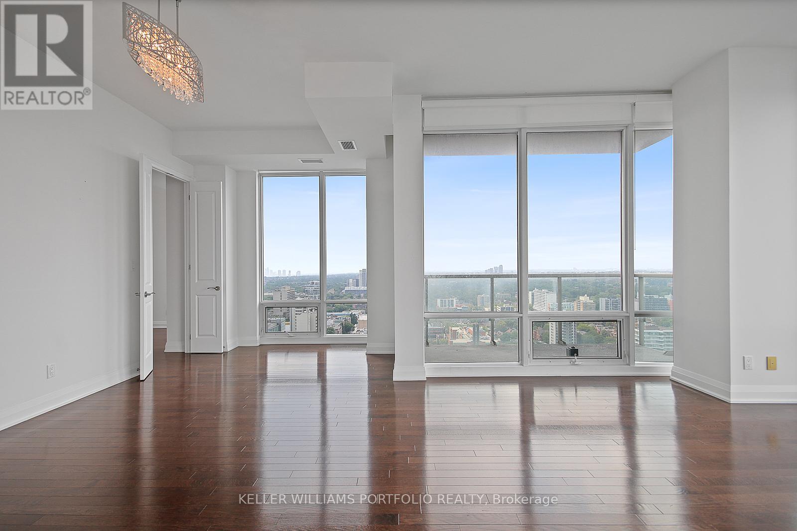 Photo 14 of 2703 1 Bedford Road, Toronto ON