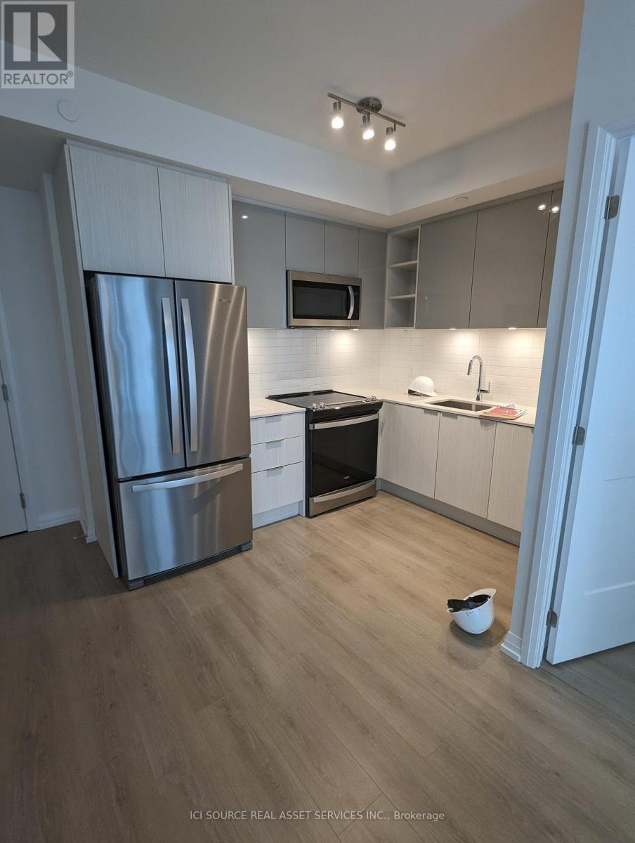 Photo 5 of 511 50 Dunfield Avenue, Toronto ON