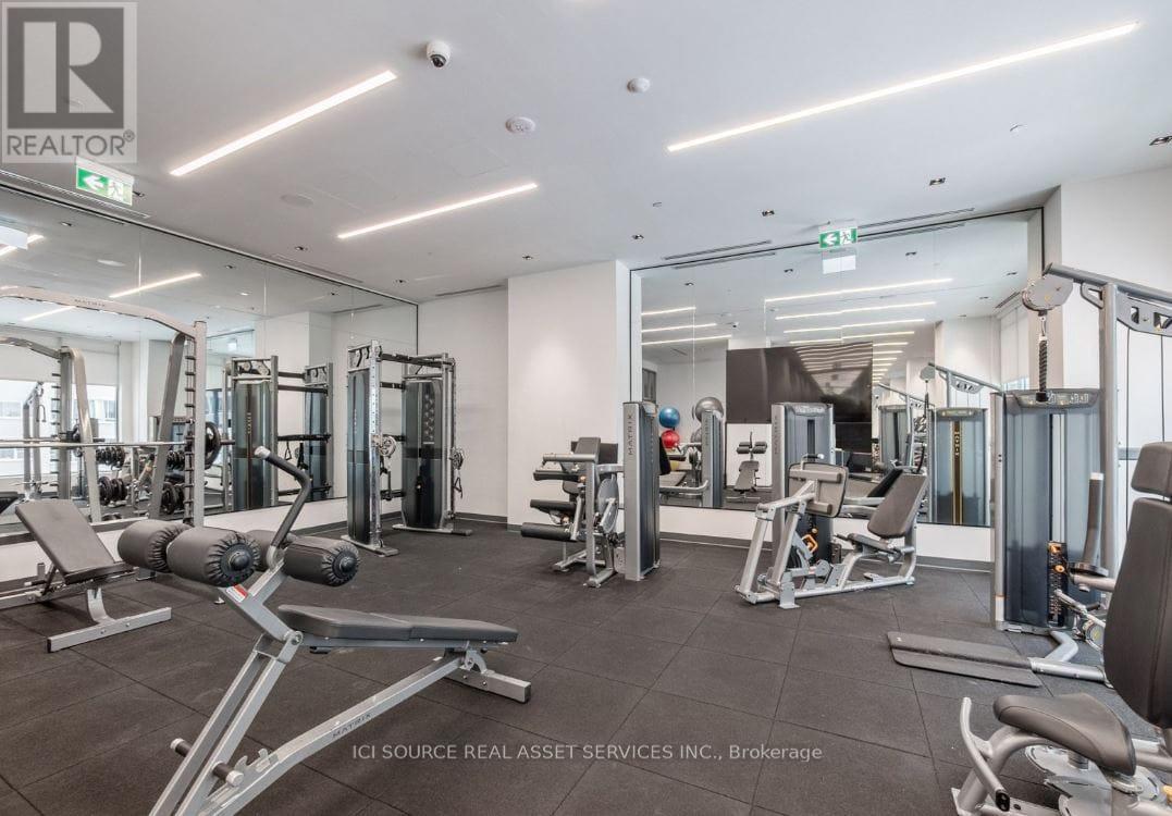 Photo 4 of 511 50 Dunfield Avenue, Toronto ON