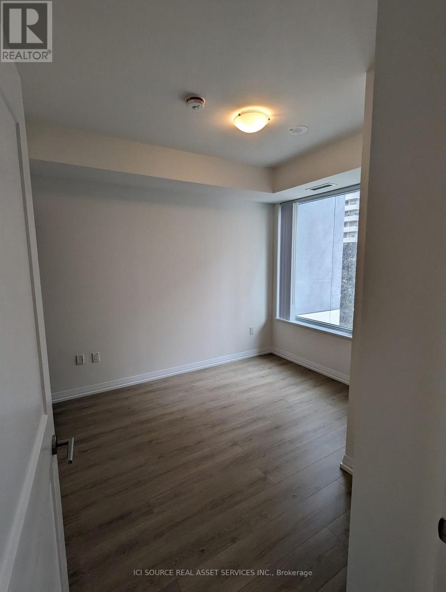 Photo 7 of 511 50 Dunfield Avenue, Toronto ON