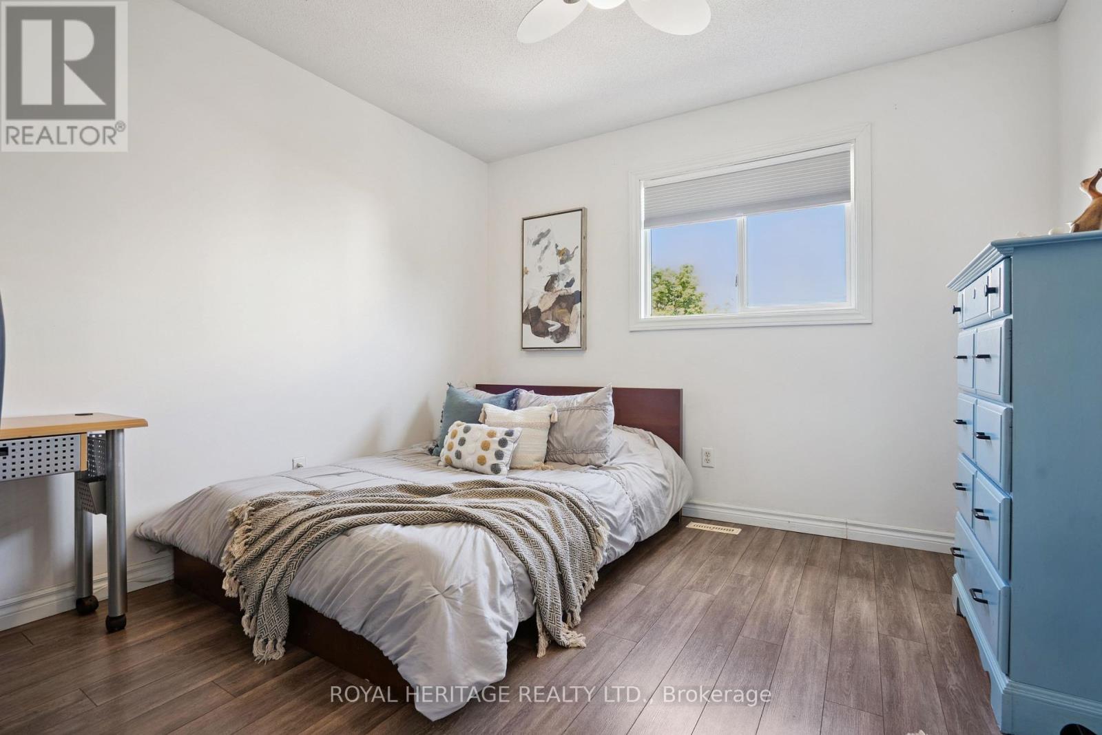 Photo 18 of 96 Wilkins Crescent, Clarington ON