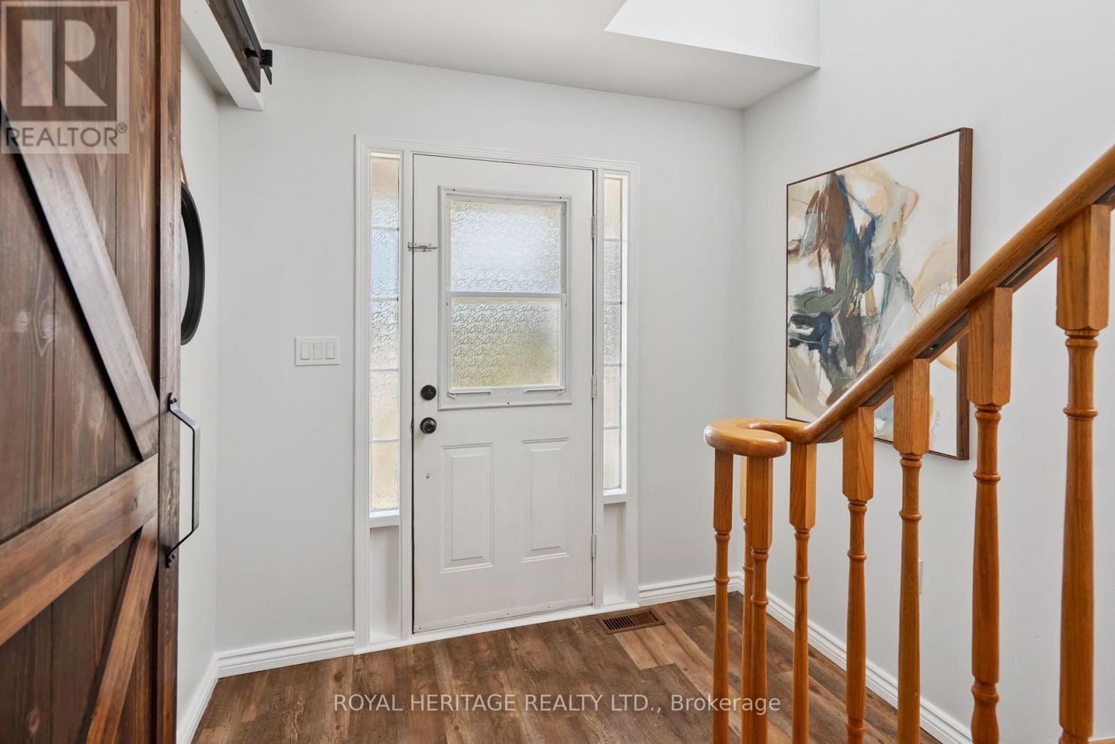 Photo 3 of 96 Wilkins Crescent, Clarington ON