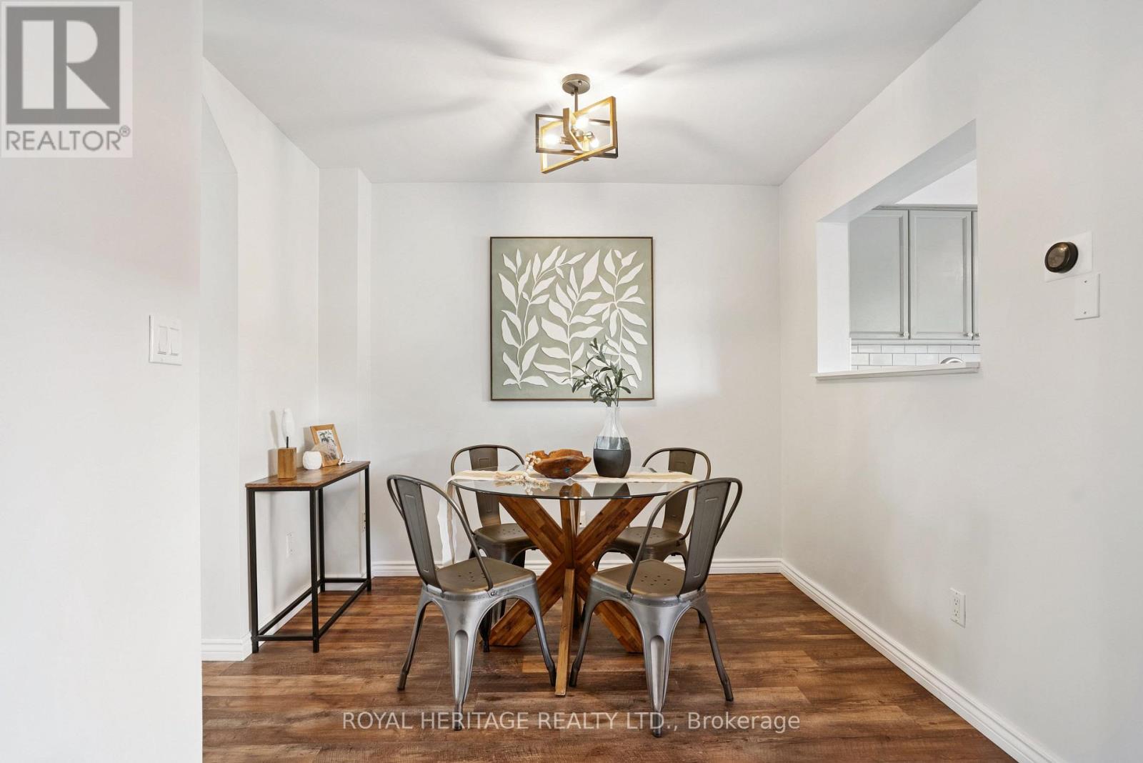 Photo 7 of 96 Wilkins Crescent, Clarington ON