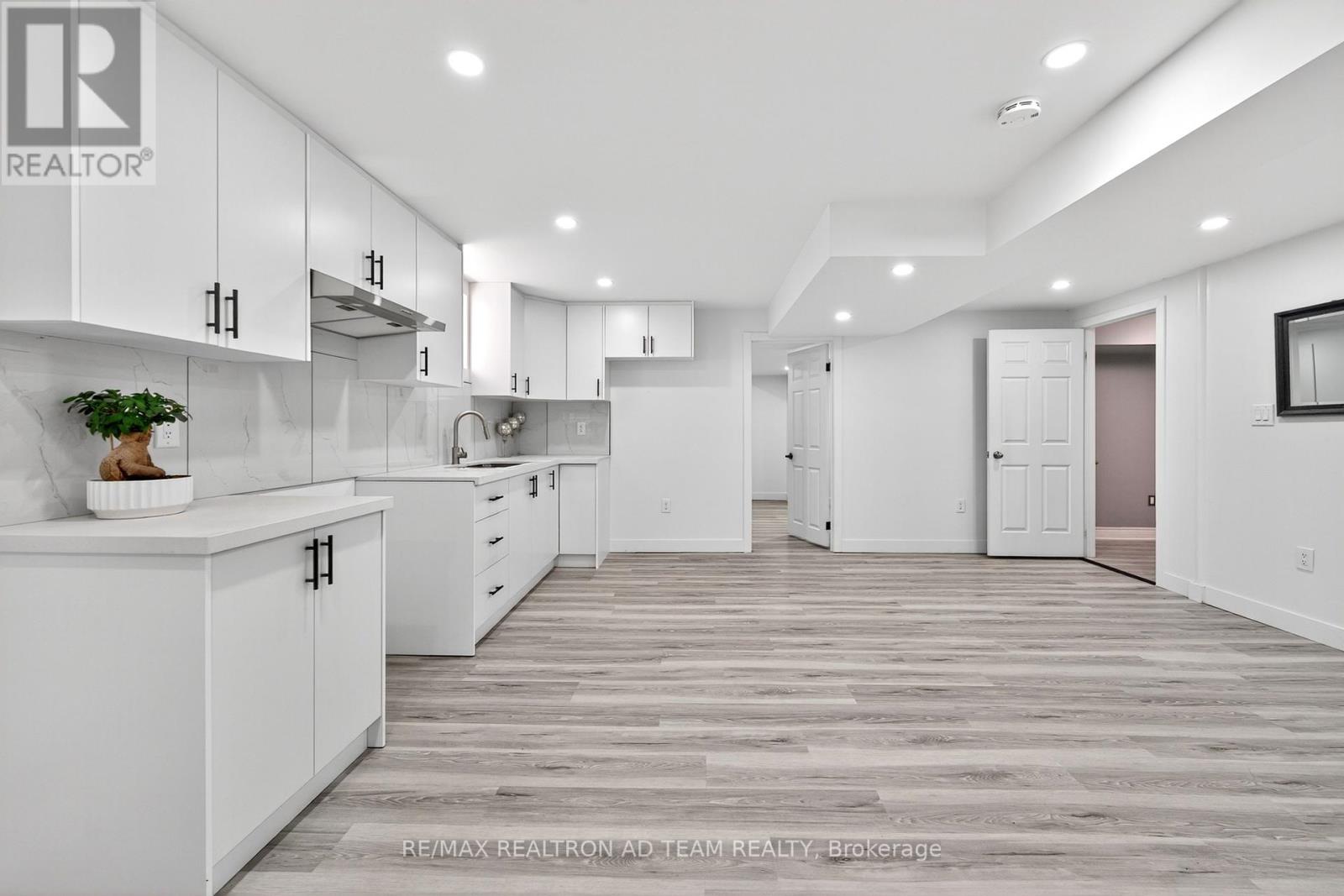 Photo 30 of 51 Winterton Way, Ajax ON