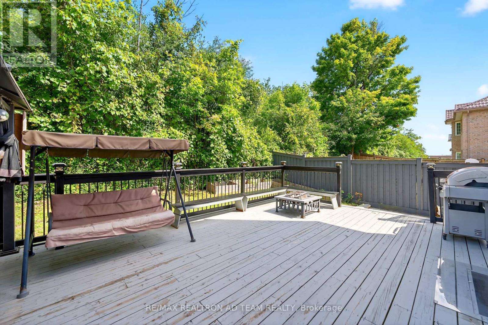 Photo 37 of 51 Winterton Way, Ajax ON