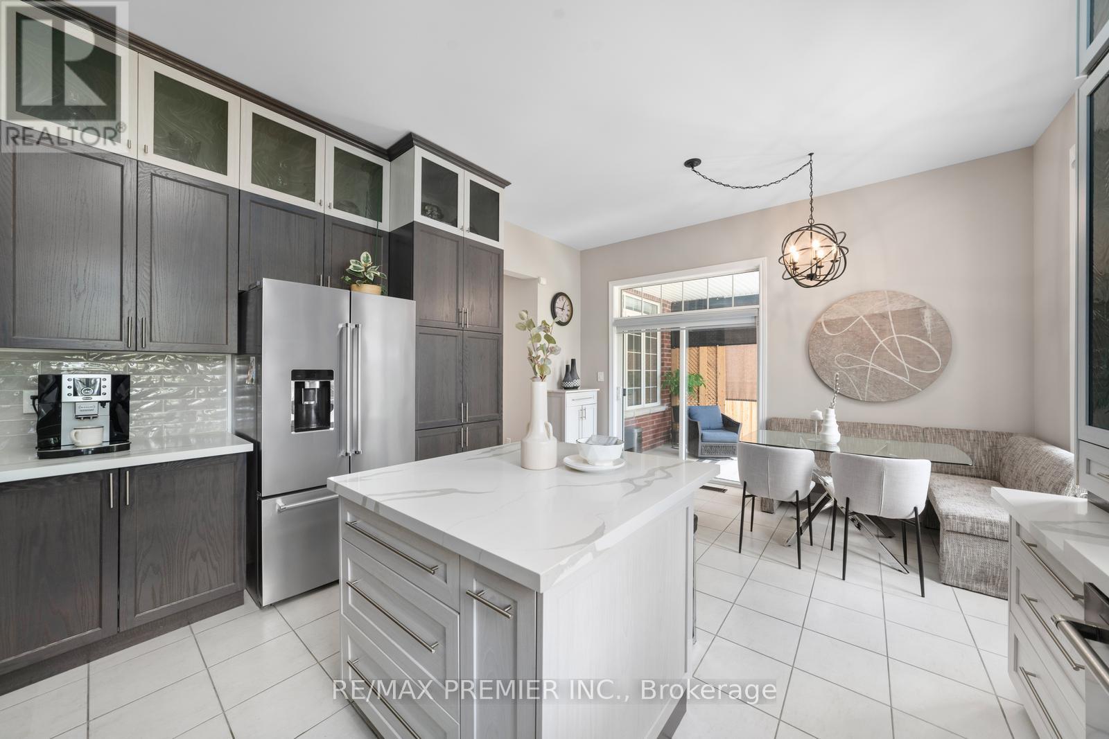 Photo 31 of 68 Inverness Way, Bradford West Gwillimbury ON