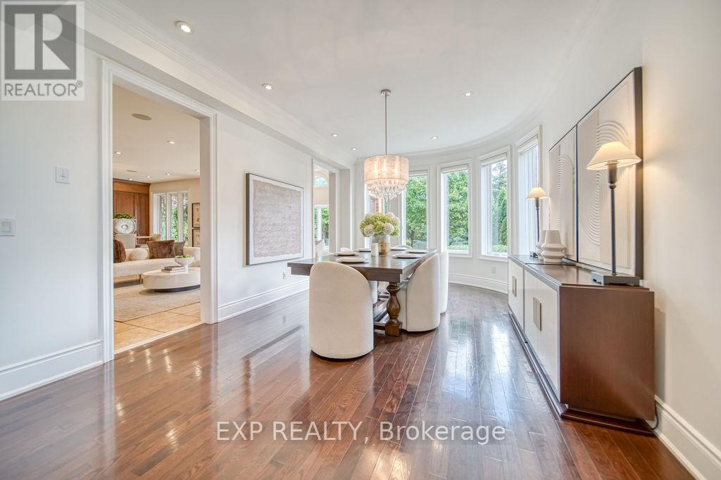 Photo 21 of 2283 Lyndhurst Drive, Oakville ON