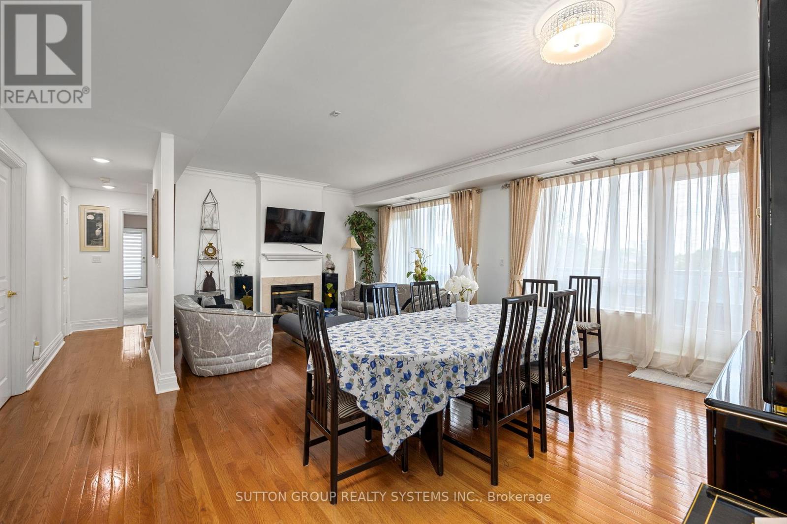 Photo 3 of 302 1 Cordoba Drive, Vaughan ON