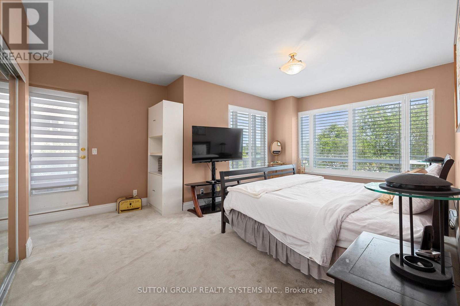 Photo 29 of 302 1 Cordoba Drive, Vaughan ON