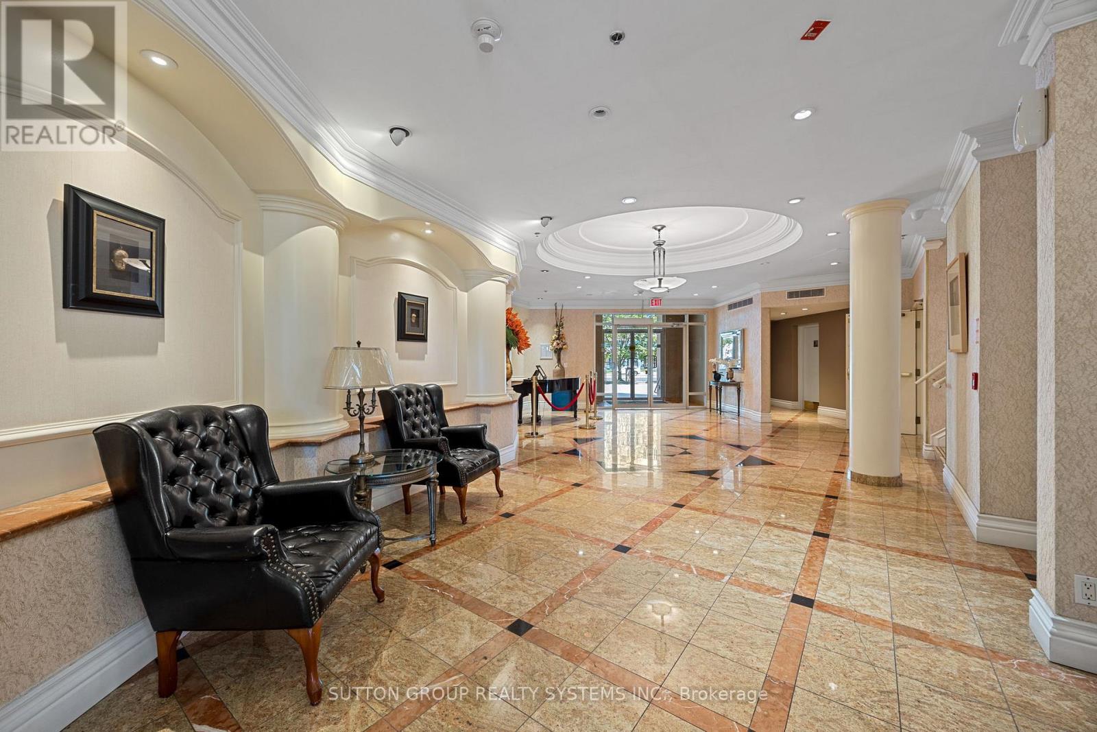 Photo 1 of 302 1 Cordoba Drive, Vaughan ON