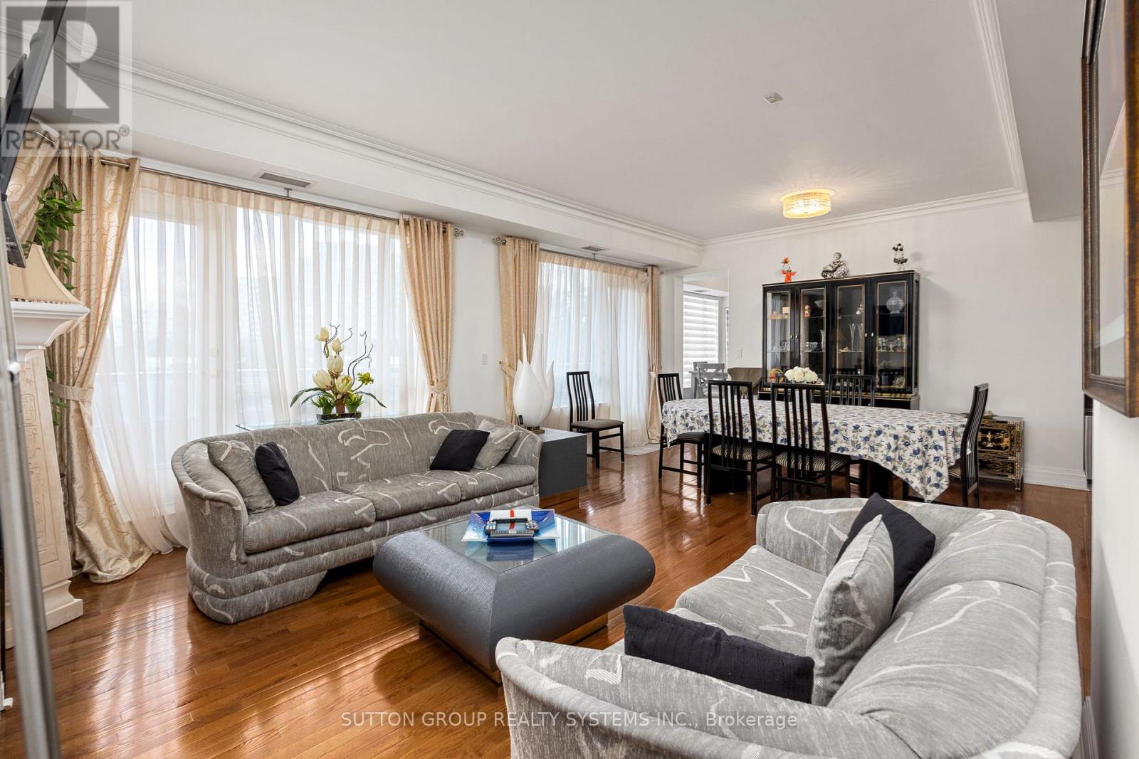 Photo 23 of 302 1 Cordoba Drive, Vaughan ON