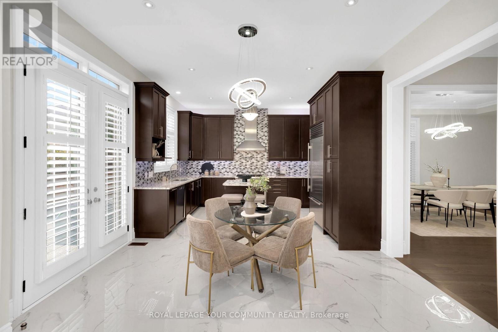 Photo 15 of 61 Ross Vennare Crescent, Vaughan ON