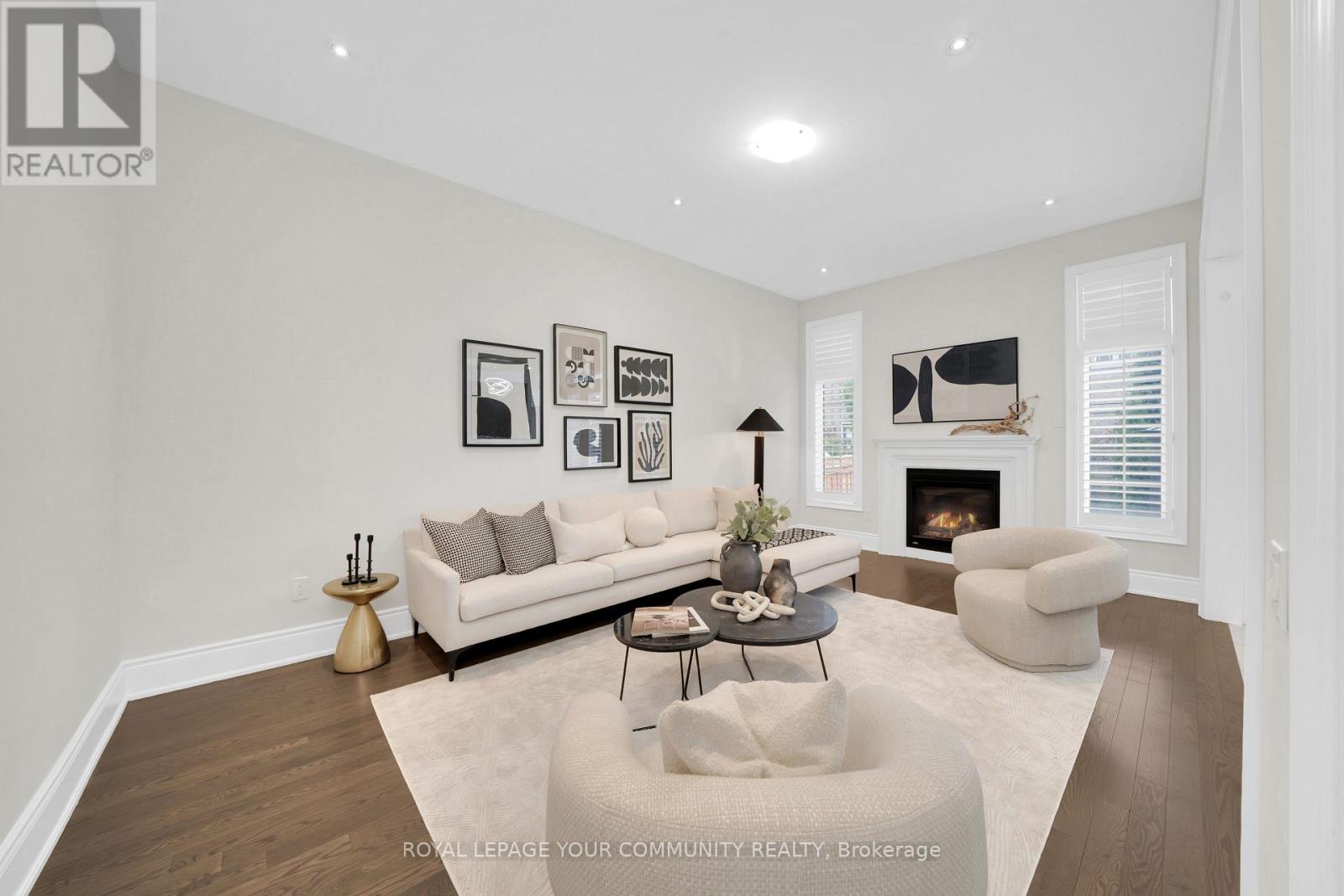 Photo 22 of 61 Ross Vennare Crescent, Vaughan ON