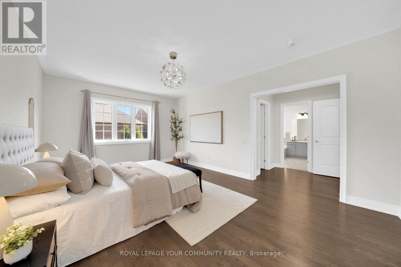 Photo 29 of 61 Ross Vennare Crescent, Vaughan ON