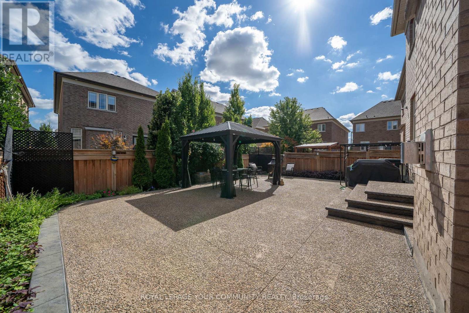 Photo 38 of 61 Ross Vennare Crescent, Vaughan ON