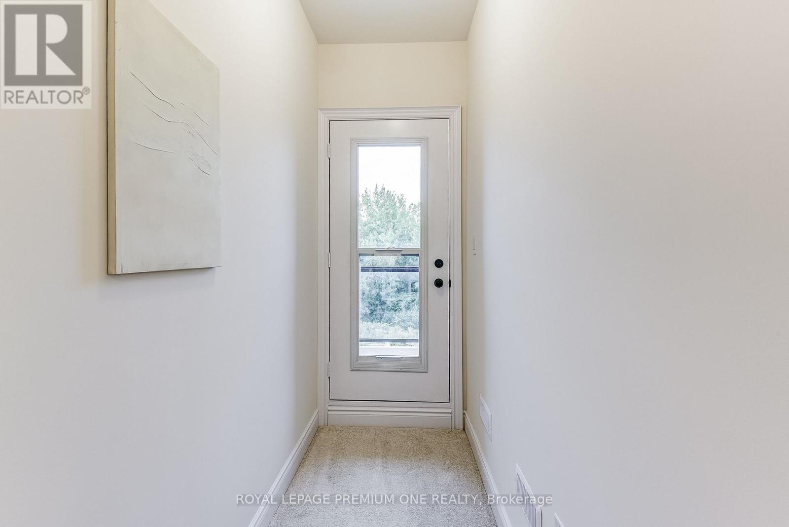 Photo 27 of 110 Thule Street, Vaughan ON
