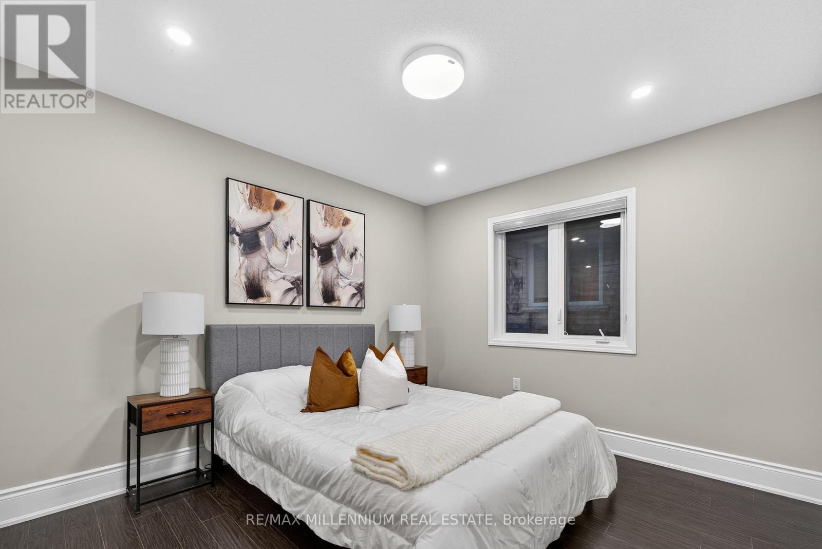 Photo 30 of 66 Armstrong Crescent, Bradford West Gwillimbury ON