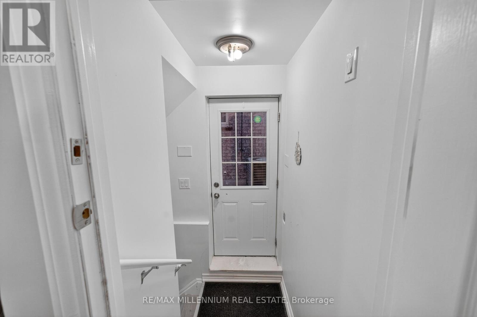 Photo 47 of 66 Armstrong Crescent, Bradford West Gwillimbury ON