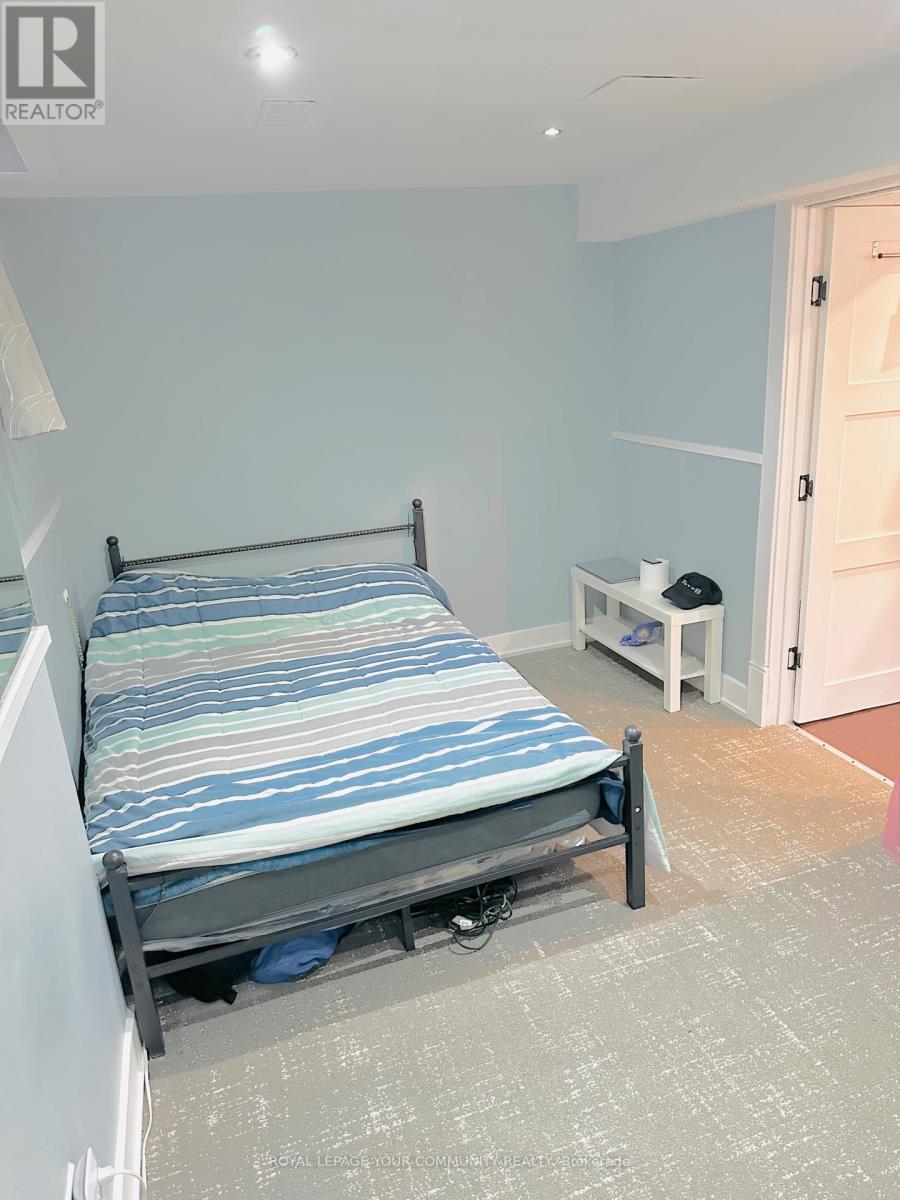 Photo 14 of Basement 132 Dolce Crescent, Vaughan ON