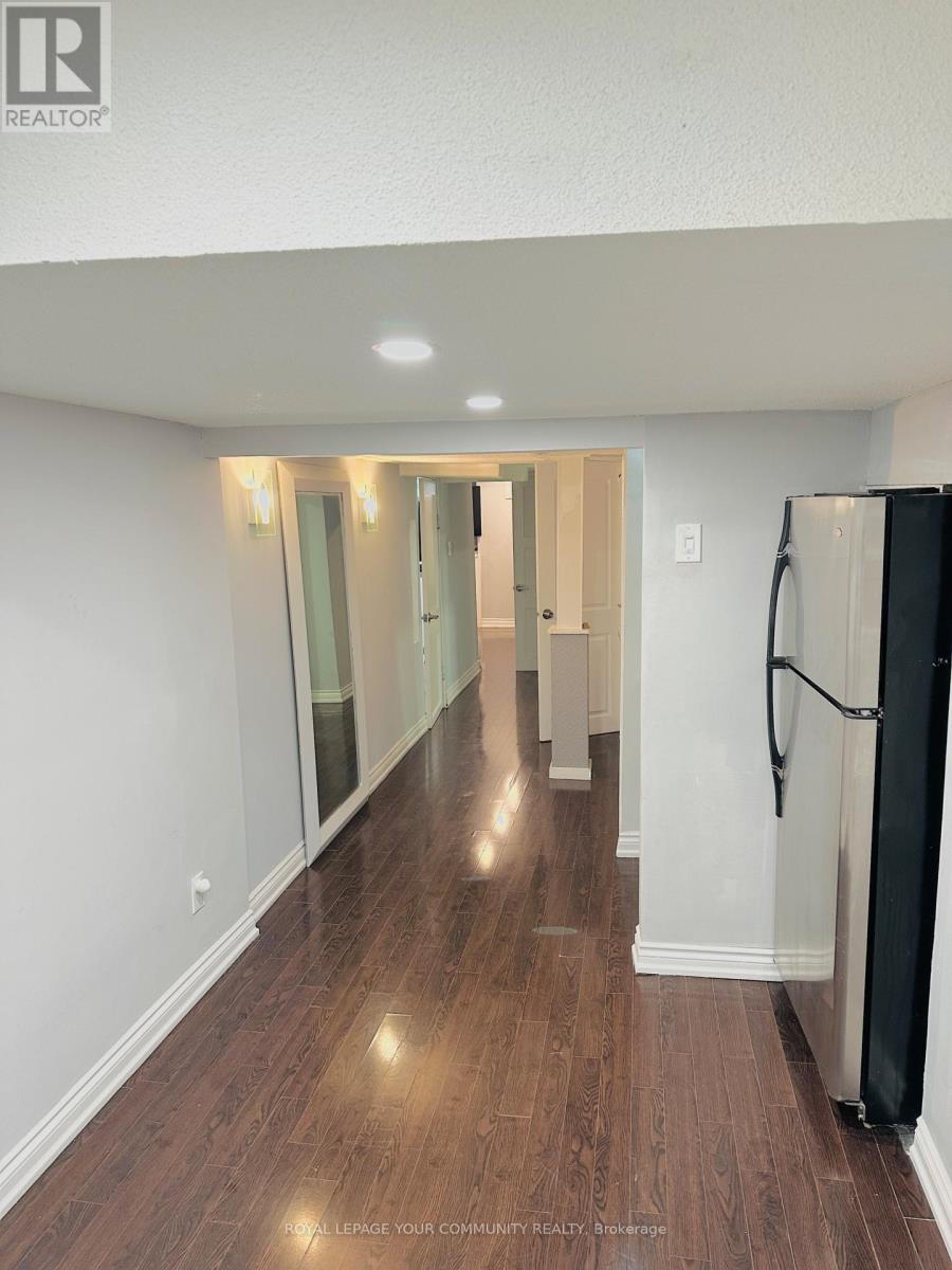 Photo 6 of Basement 132 Dolce Crescent, Vaughan ON