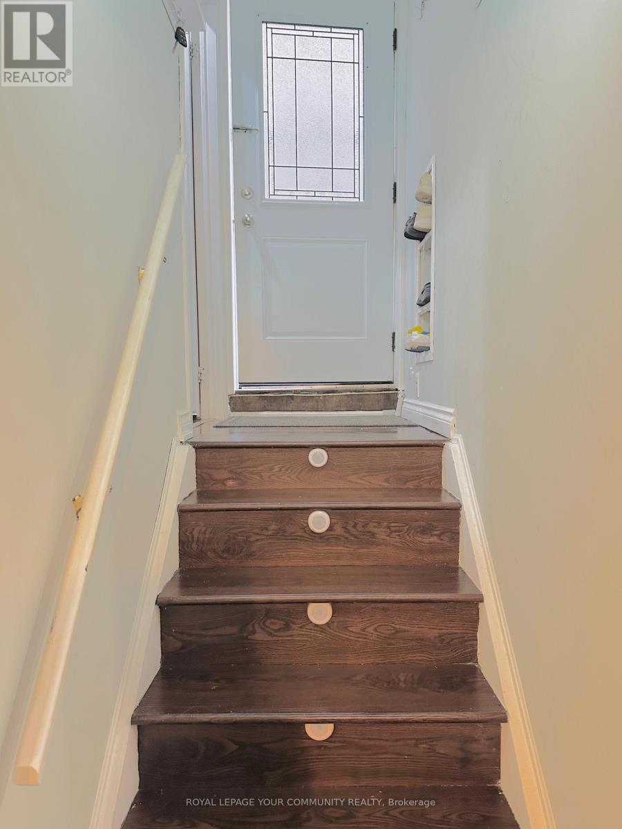 Photo 7 of Basement 132 Dolce Crescent, Vaughan ON