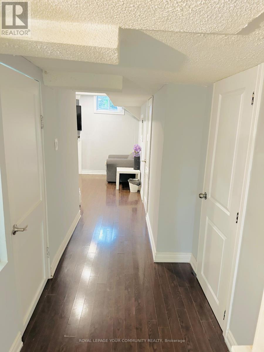 Photo 9 of Basement 132 Dolce Crescent, Vaughan ON