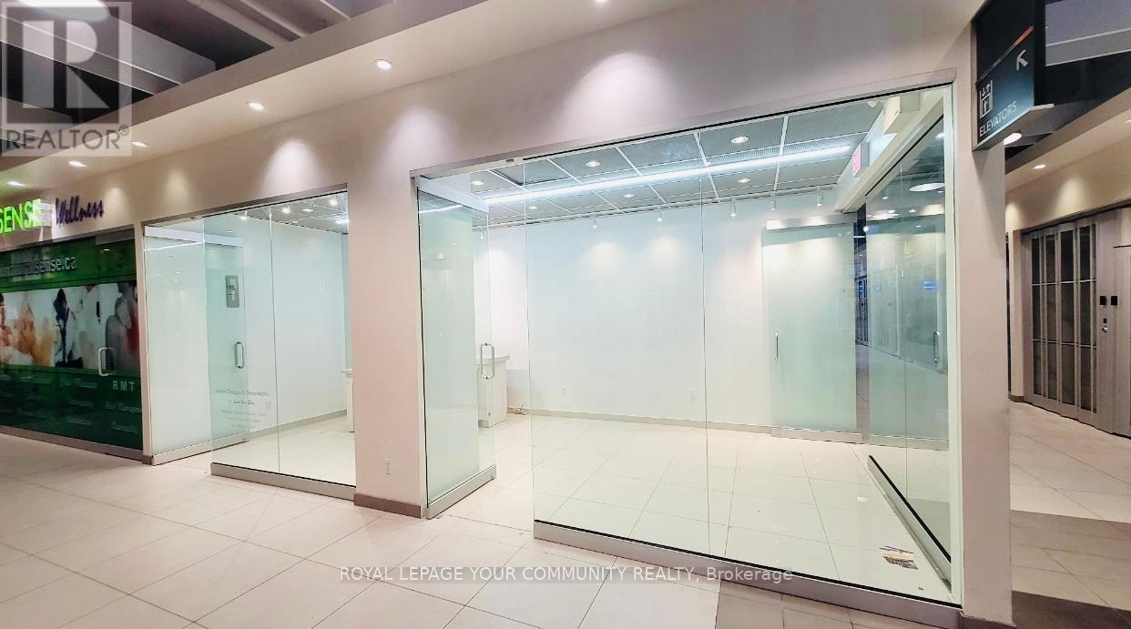 Photo 8 of 77 7181 Yonge Street, Markham ON