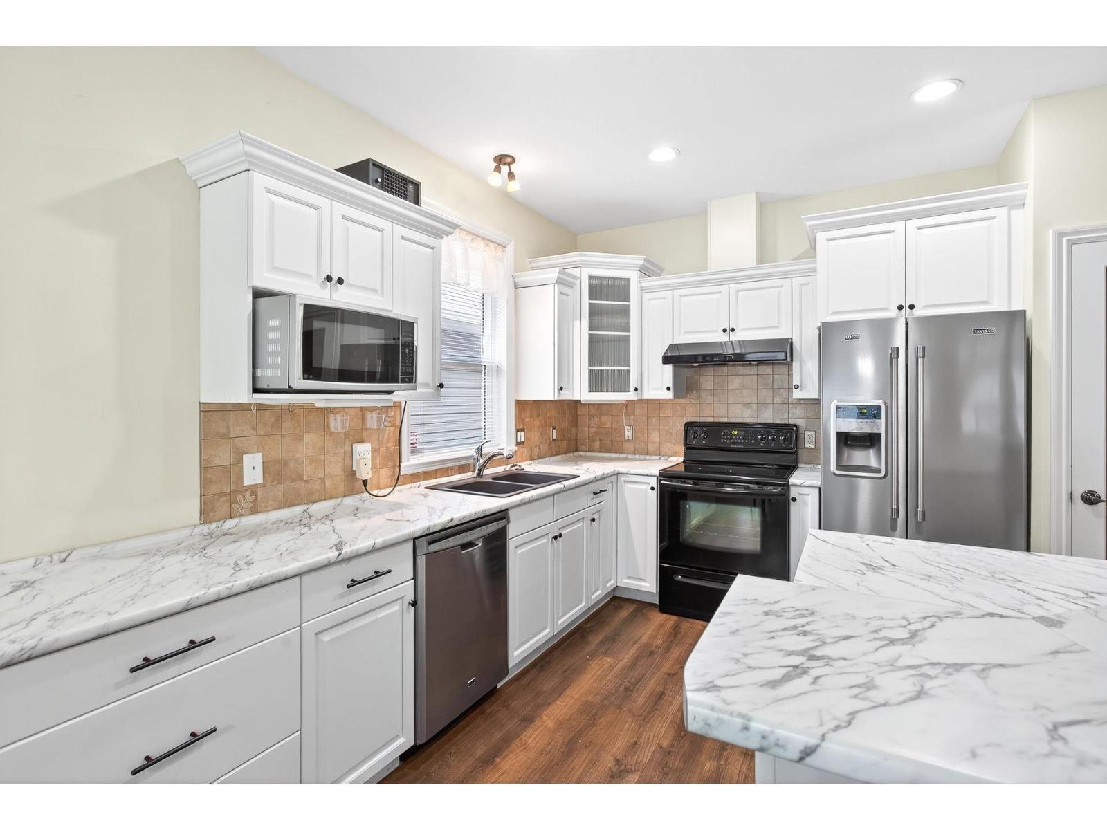 Photo 5 of 6000 Hunter Creek Crescent Sardis South, Chilliwack BC