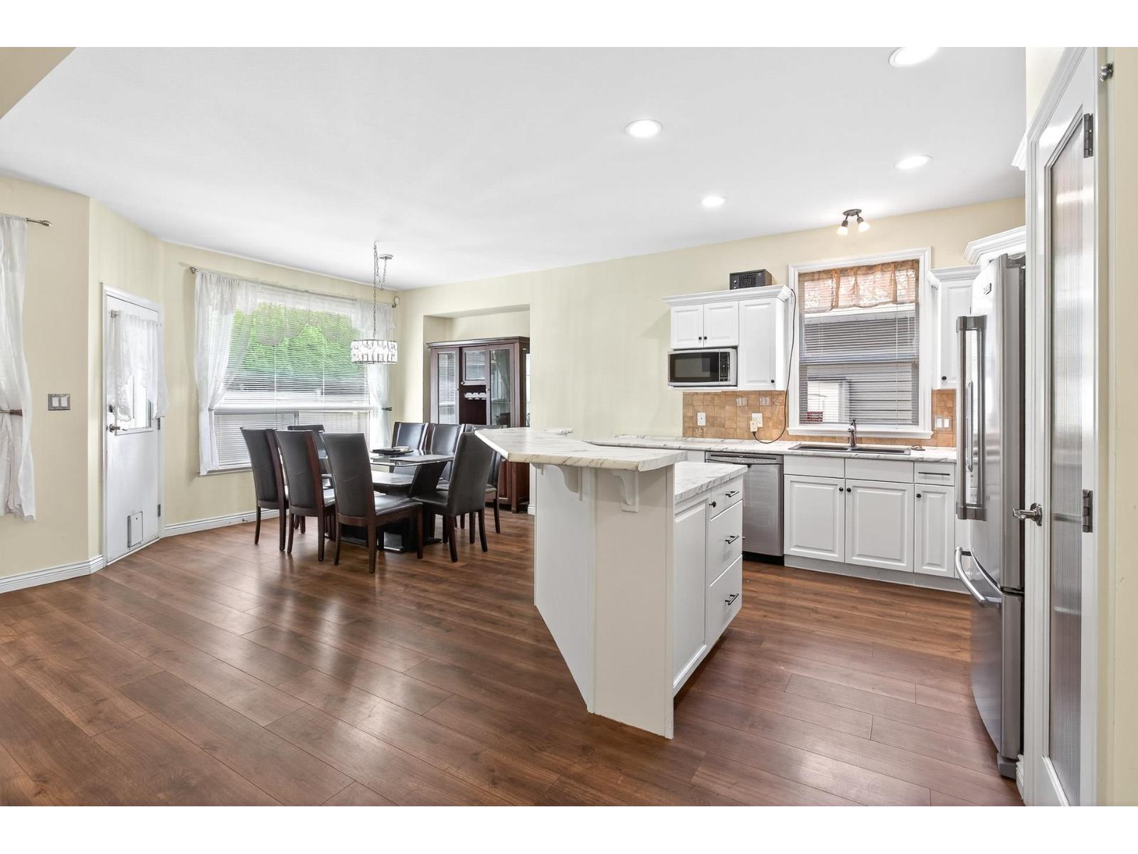 Photo 9 of 6000 Hunter Creek Crescent Sardis South, Chilliwack BC