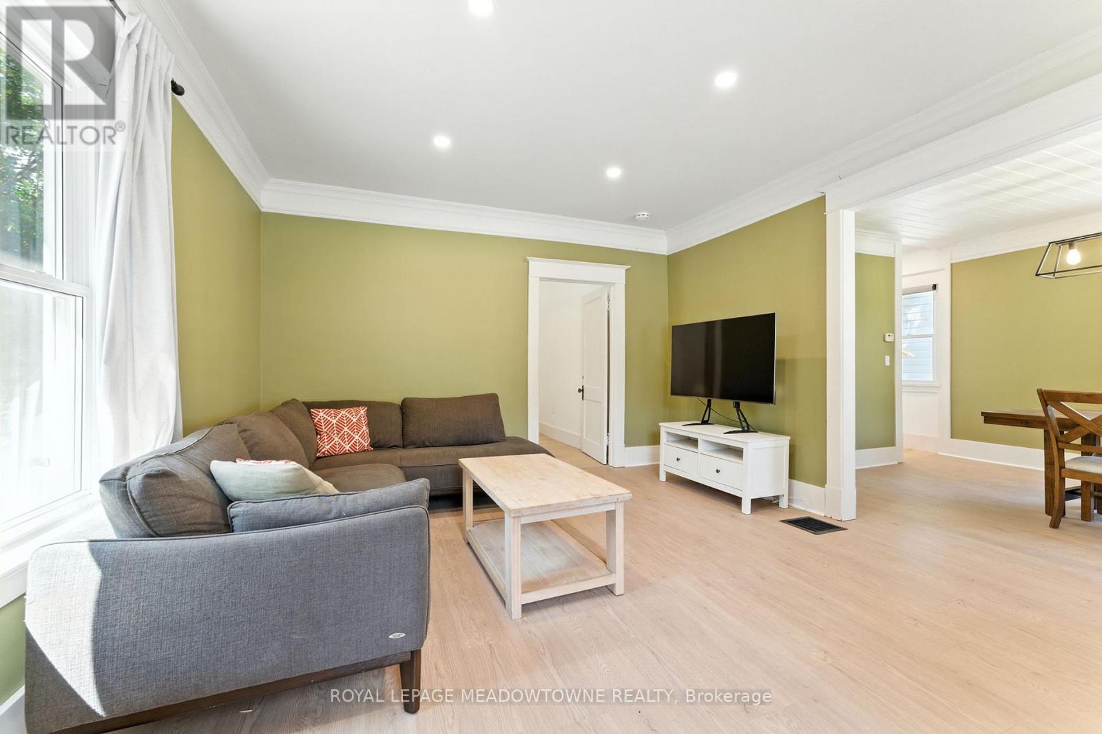 Photo 1 of 15 Church Street E, Norfolk ON