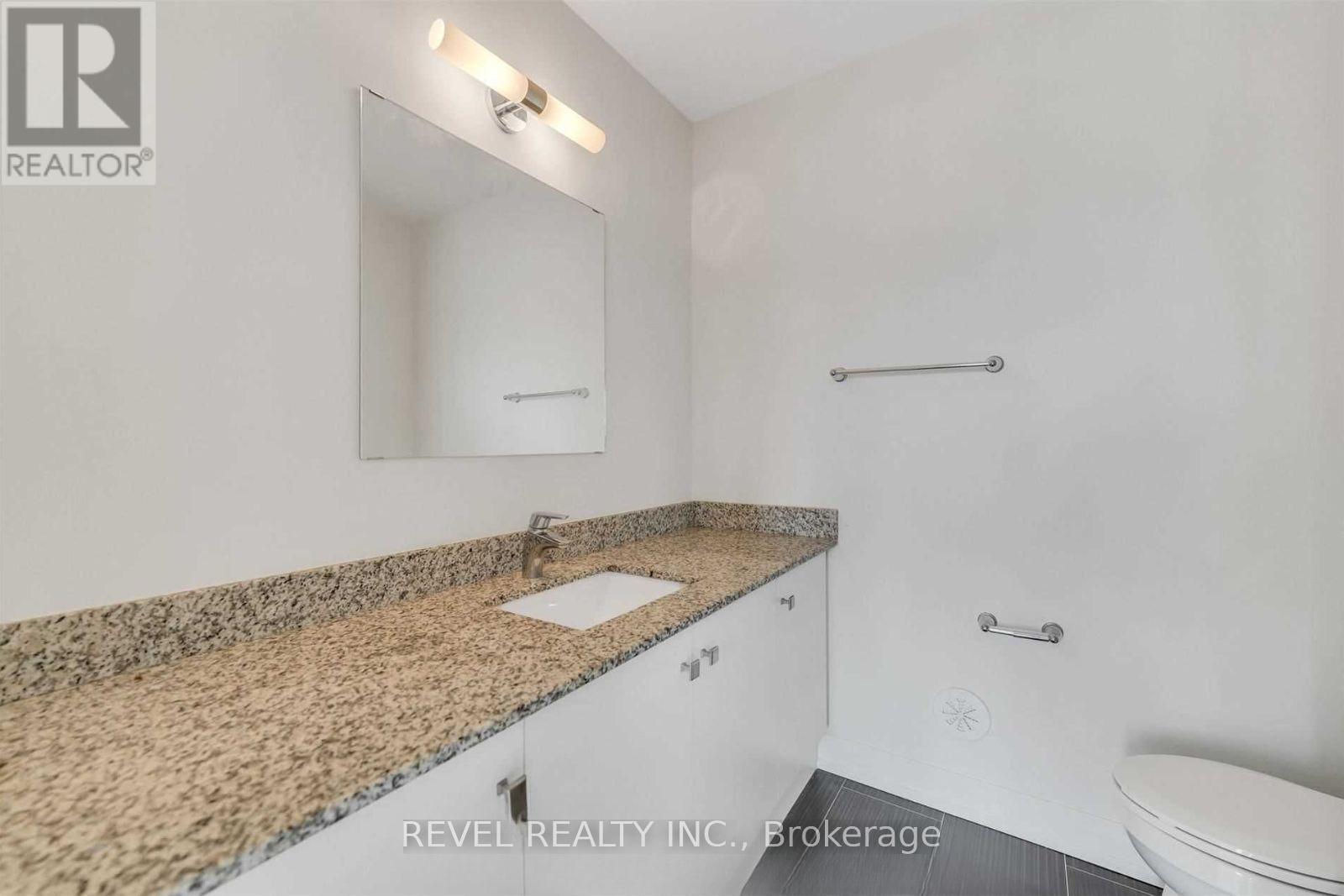 Photo 9 of 21 Donald Fleming Way, Whitby ON