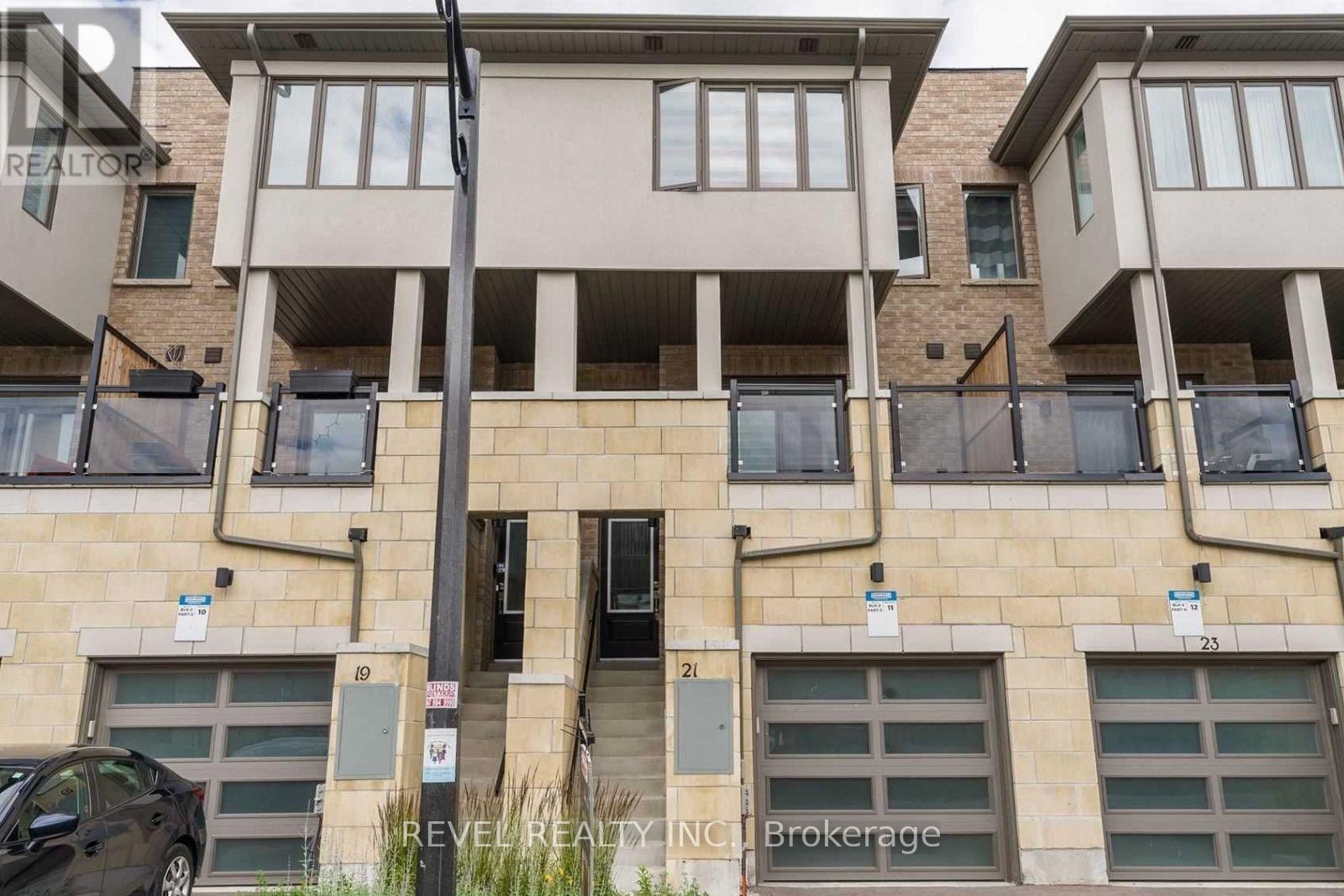 Photo 3 of 21 Donald Fleming Way, Whitby ON