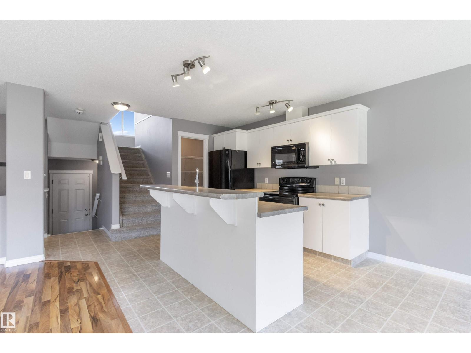 Photo 9 of 367 Summerton Cr, Sherwood Park AB